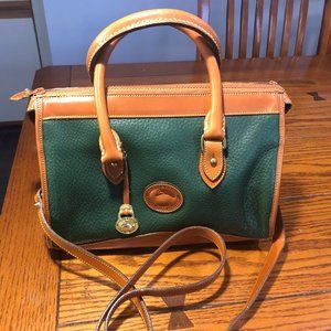 Dooney & Bourke vintage AWL Classic Satchel R29